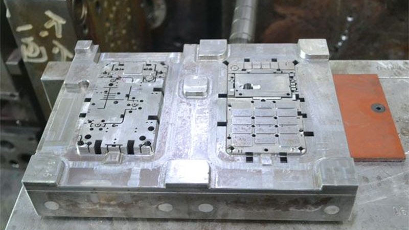 医疗器械模具加工报价背后的考量因素**